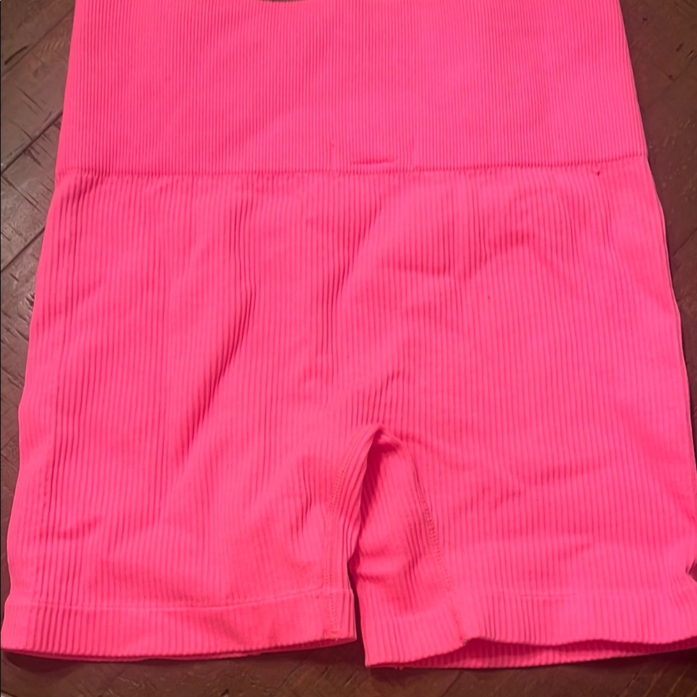 Pink Ribbed Shorts Set - Picture 3 of 5